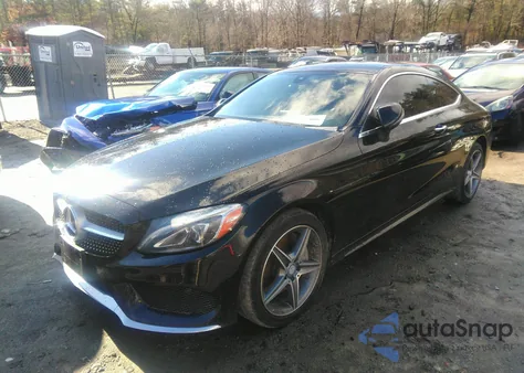2017 Mercedes-Benz C 300 4Matic z USA, uszkodzony, nr VIN WDDWJ4KB2HF441236